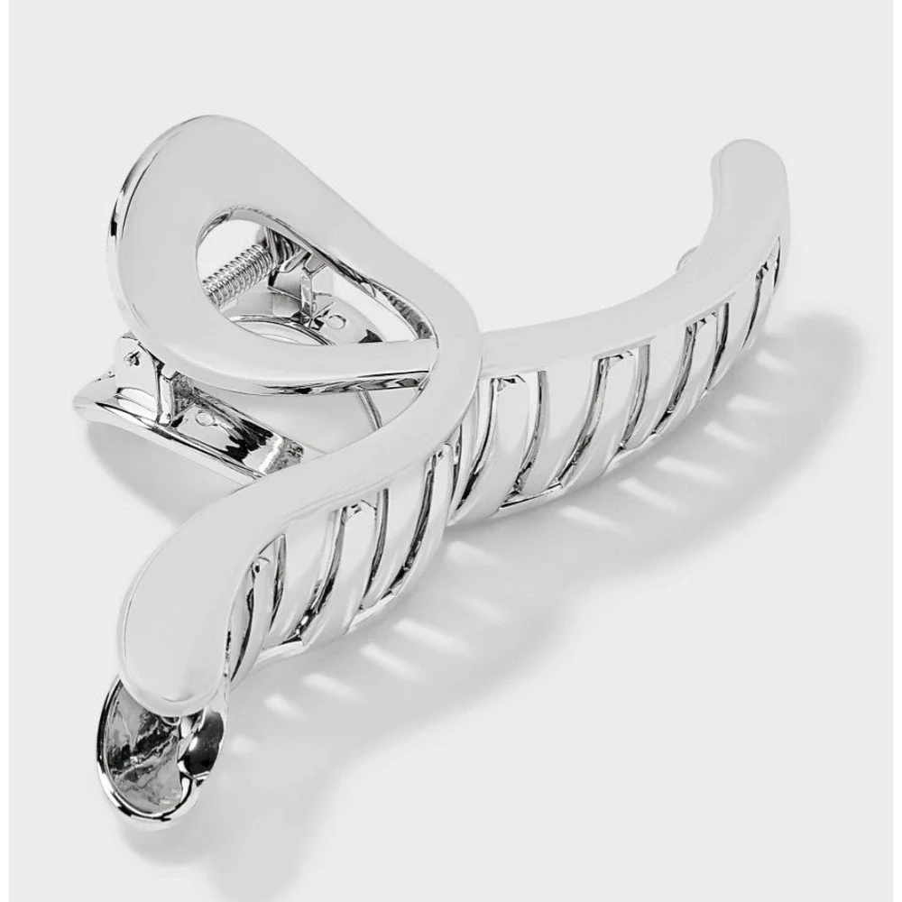 A New Day Plastic Silver Claw Hair Clip, NWT